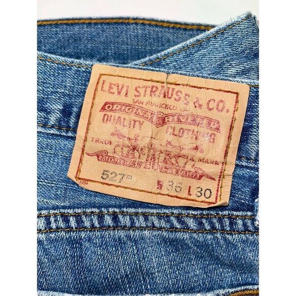 Levis 527 Jeans Mens 36x30 Blue Faded Denim Low Rise Boot Bootcut Workwear A5 - Picture 3 of 9
